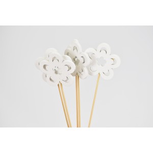 Dřevěná květinka na špejli bílá, sada 5 ks, 30 cm