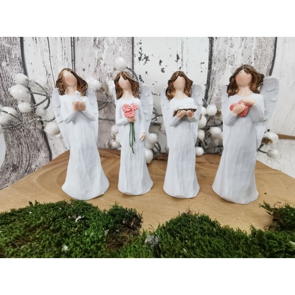 Anděl Pruel bílý 9 cm, balení 12 ks mix druhů