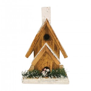 Dřevěný kostel LED, 20 cm