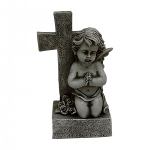 Polyresinový šedý klečící anděl u kříže, 8,5 x 5,5 x 13 cm, sada 8ks