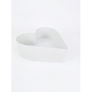 Plastový bílý květináč ve tvaru srdce 22 × 20 × 7,5 cm