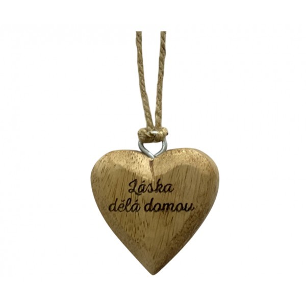 Dřevěné mango srdce s nápisem "Láska dělá domov" 4 x 4 cm, sada 8 ks