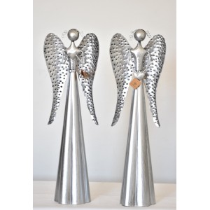 Plechový anděl stříbrný se srdíčkem 55 cm