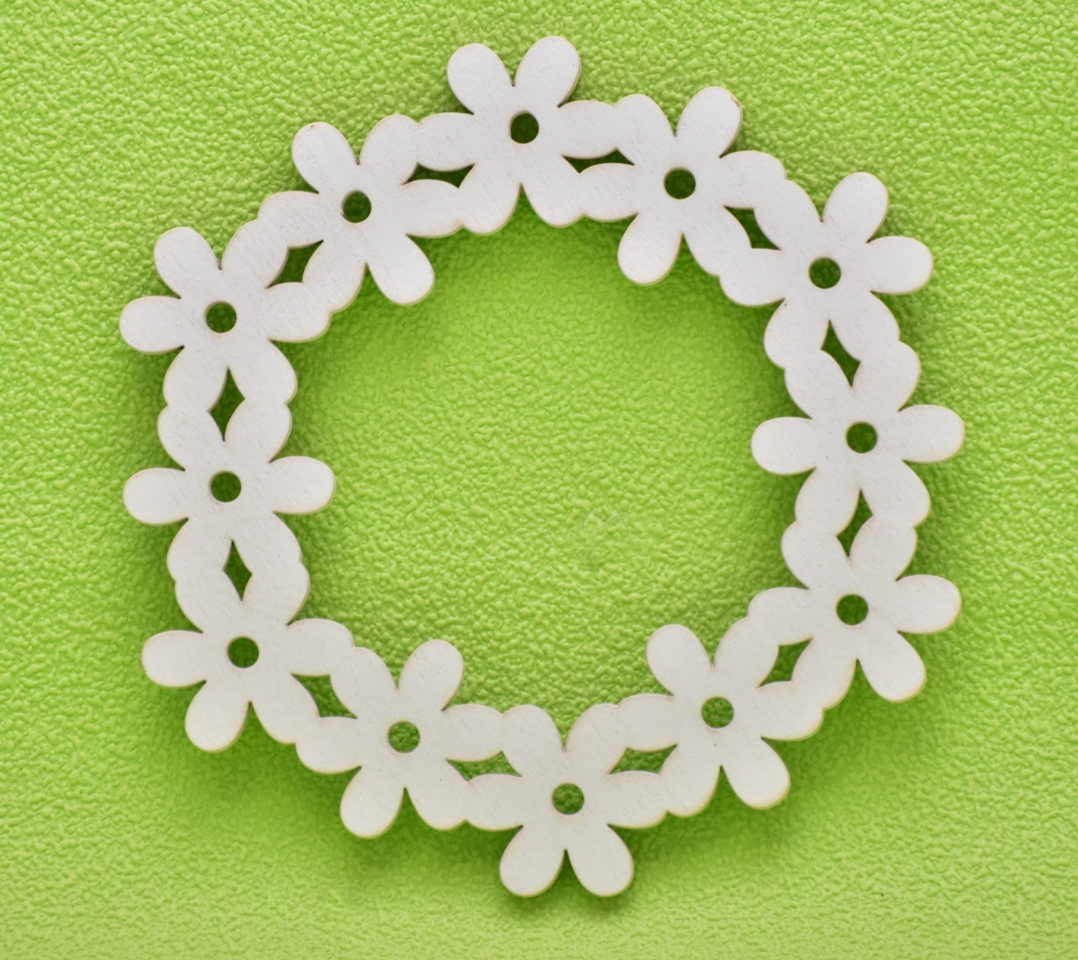 Dřevěný věnec Květinky 15 cm