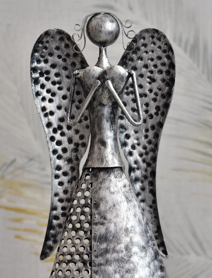 Plechový anděl Bella stříbrný 54,5 cm