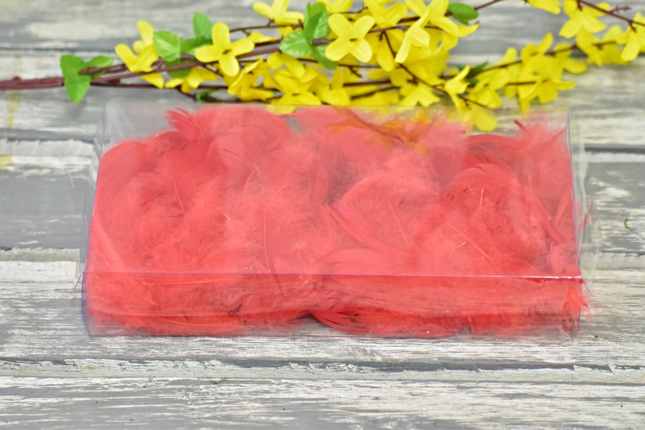 Dekorační pírka červená