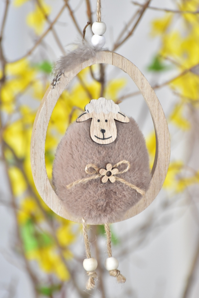 Beránek v dřevěném vajíčku, závěs