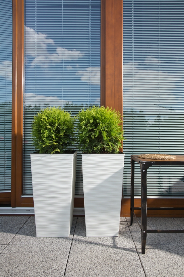 Plastový květináč Finezia vroubek 400x400 mm, bílý