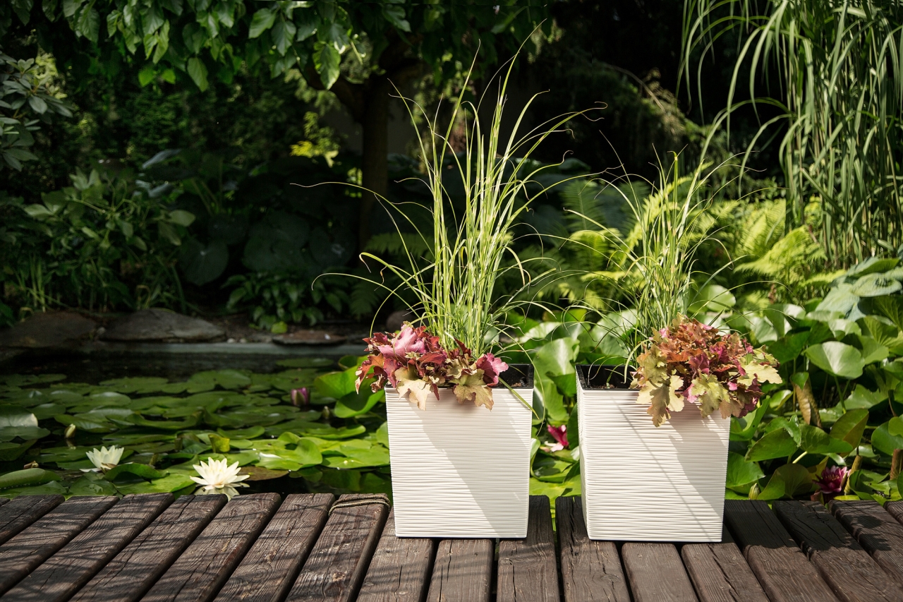 Plastový květináč Juka vroubek 190x190 mm, krémový