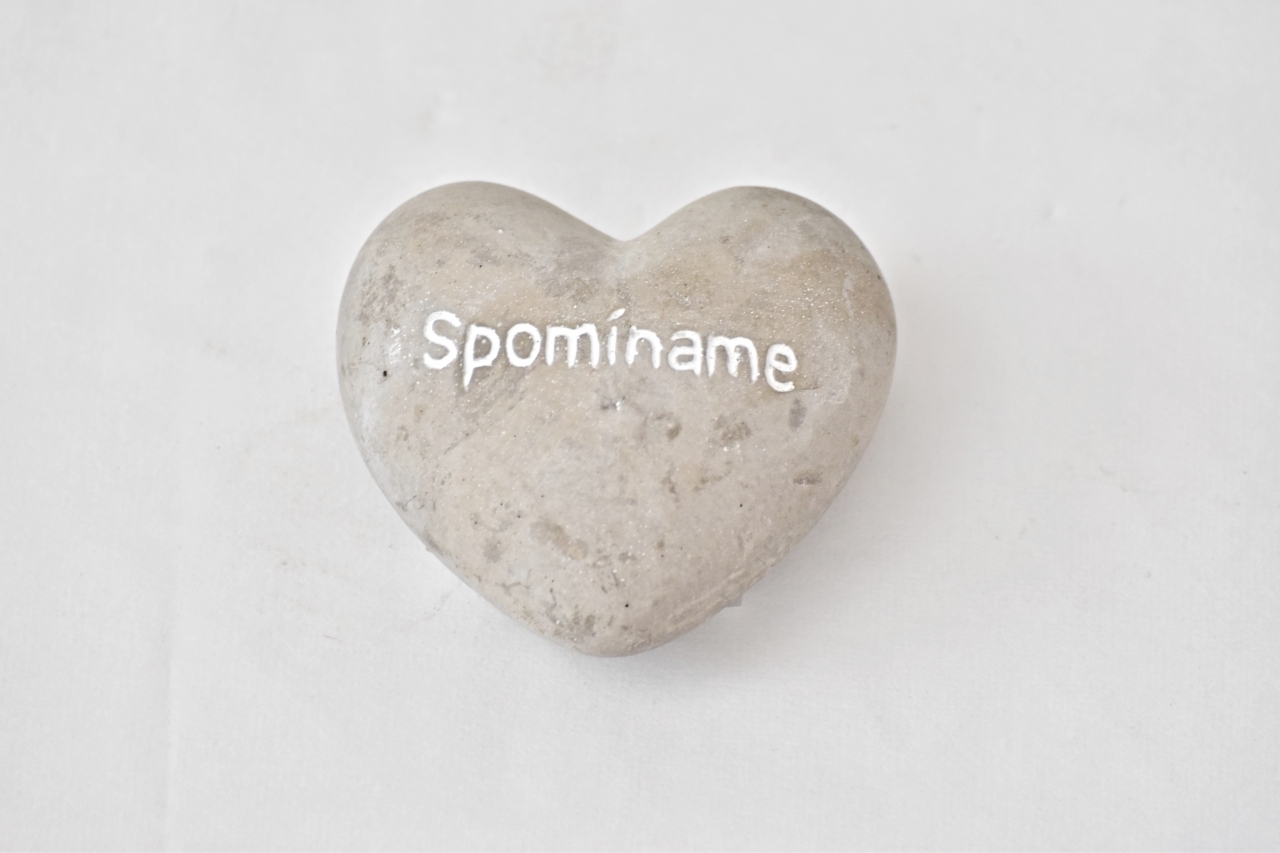 Srdce cement Spomíname 6x12,7x13,5 cm