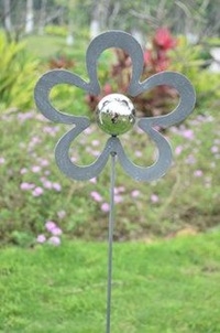 Kovový zápich kytka 115,5x23x6 cm