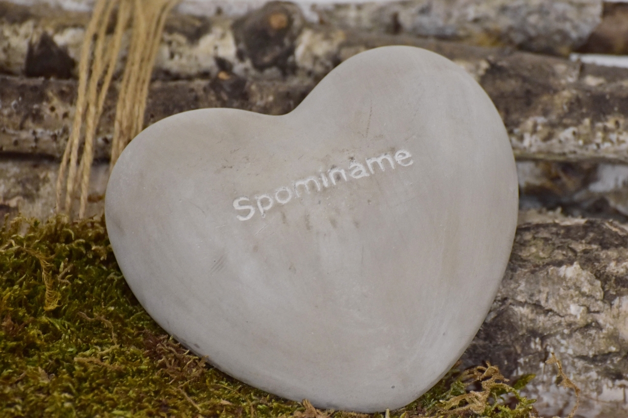 Srdce cement Spomíname 6x12,7x13,5 cm