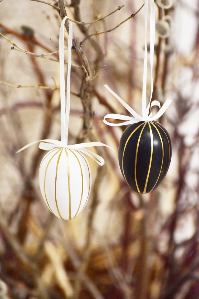 Plastová vajíčka na zavěšení, s/12, 6 cm