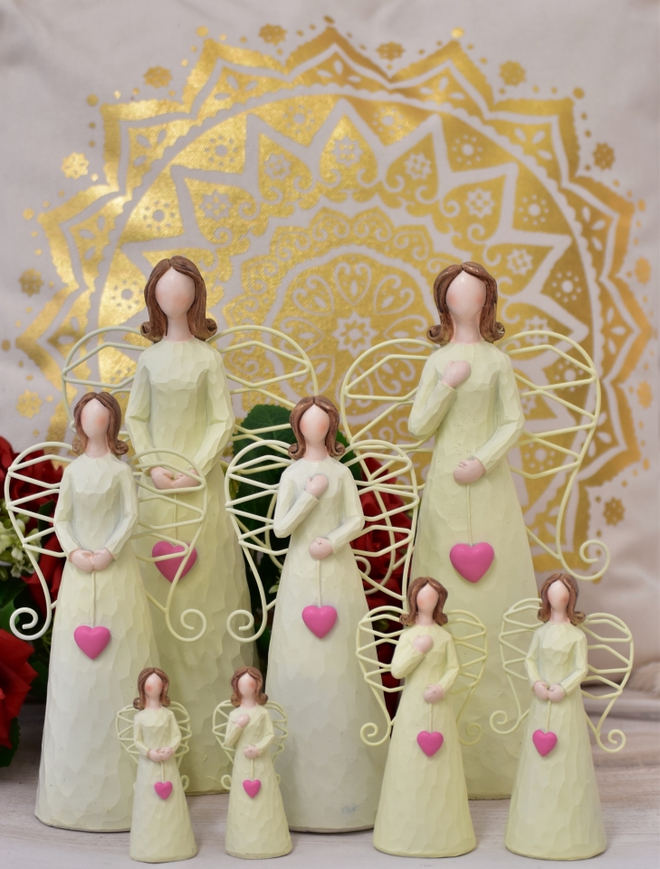 Anděl Mett krém 27 cm, mix druhů