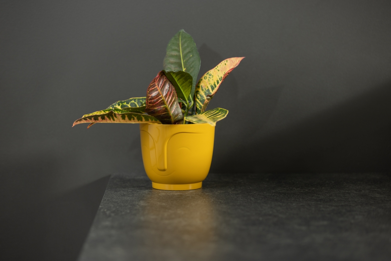 Plastový květináč Atena 165 mm, mátový