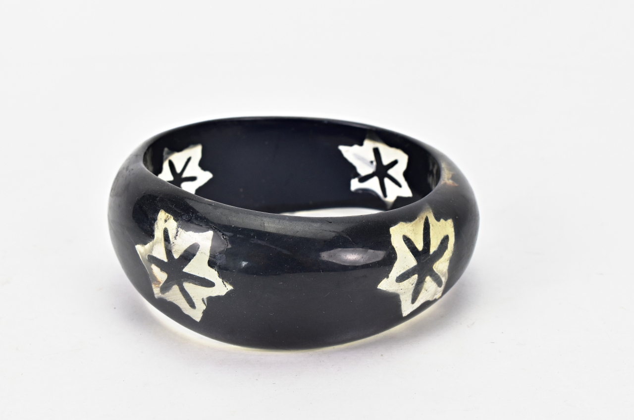 Plastový dámský náramek černý