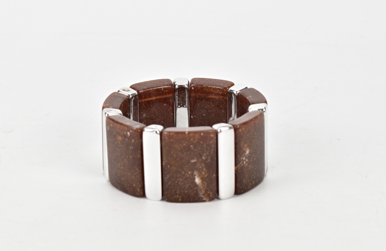 Natahovací dámský náramek hnědý