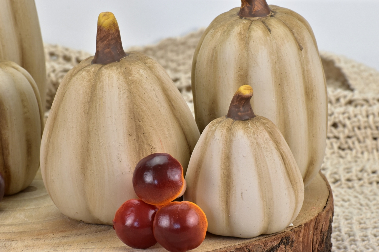 Keramická dýně bílá 20,5x12 cm