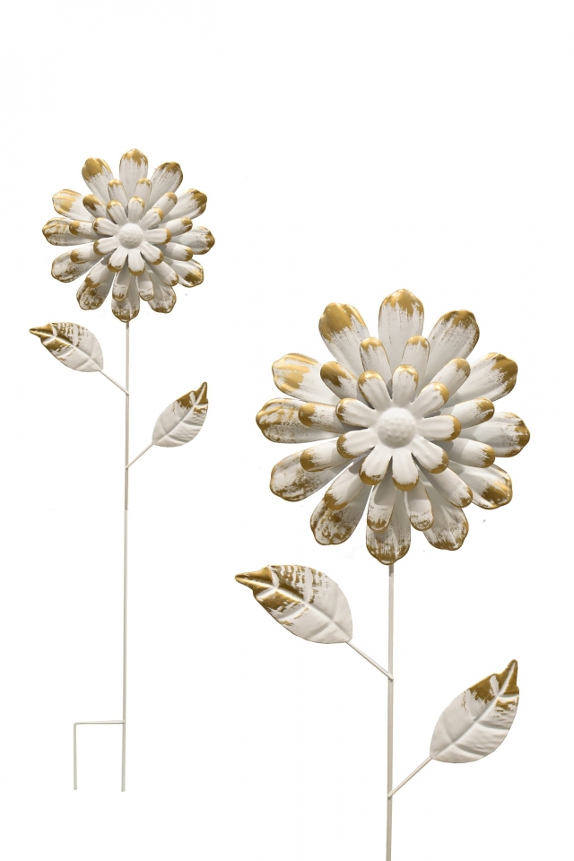 Kovová květina bílá s patinou C, zápich 80 cm