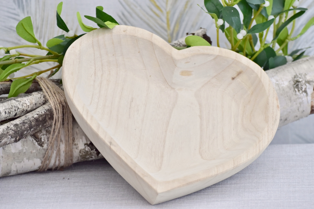 Dřevěné srdce Paulownia M, 27,5x27,5x5 cm